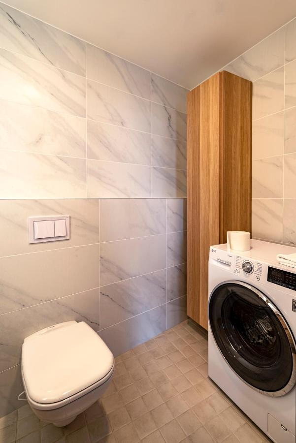 Artisa Riia Str 22A Luxury Apartment Tartu Luaran gambar