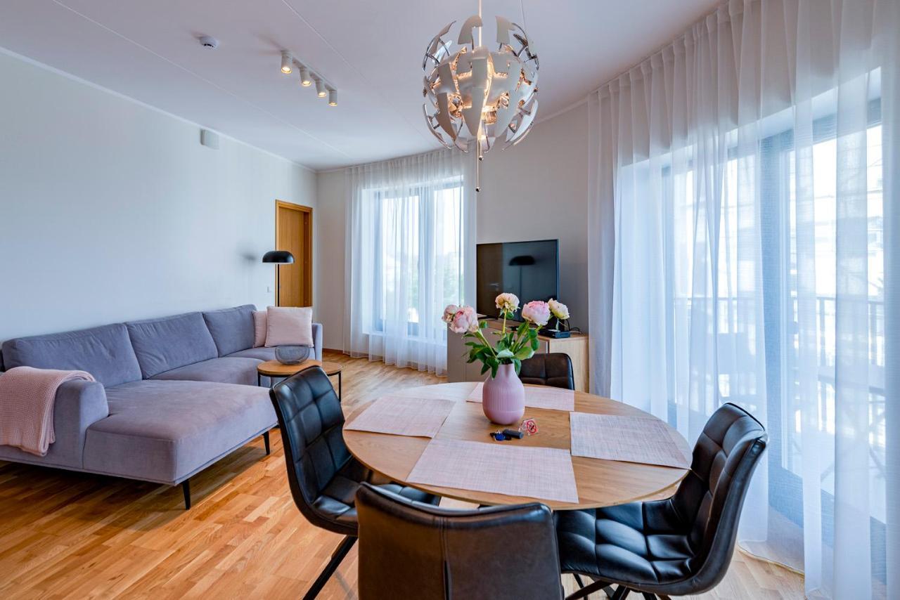 Artisa Riia Str 22A Luxury Apartment Tartu Luaran gambar